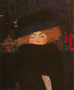 Signora con cappello e boa di piume